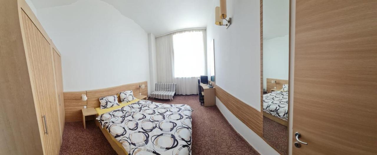 Rin Grand Regim Hotelier Bucarest Esterno foto